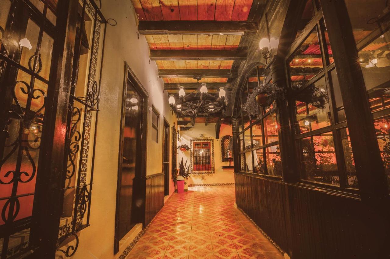 Hotel Palacio De Moctezuma San Cristóbal de Las Casas Exteriör bild